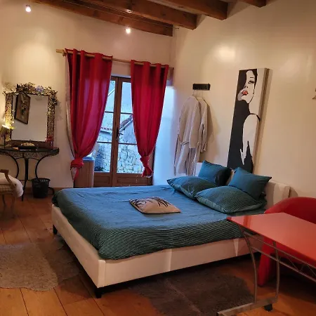 Septieme 7 Sens Homestay *
